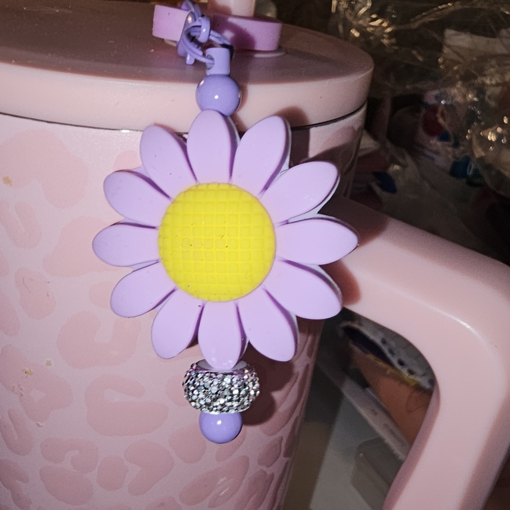 Lavender Daisy Charm For Tumbler Straw And Handle. Tumbler Not Included - Picture 4 of 5